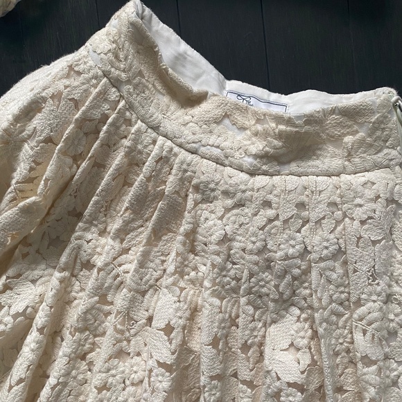 The Little Black Bow Lehenga - Top, Skirt, Waist Belt and Dupatta - Picture 9 of 17